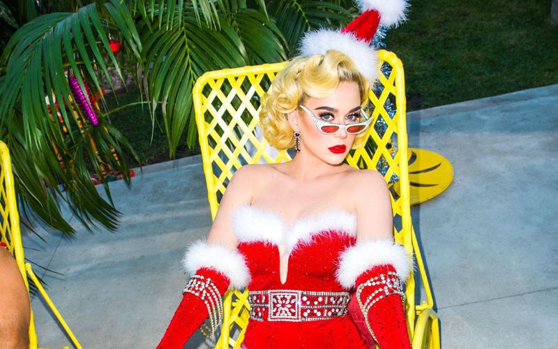 Katy Perry Slips Into A Short, Racy Santa Dress For Christmas; Winters Have Never Been This HOT Before