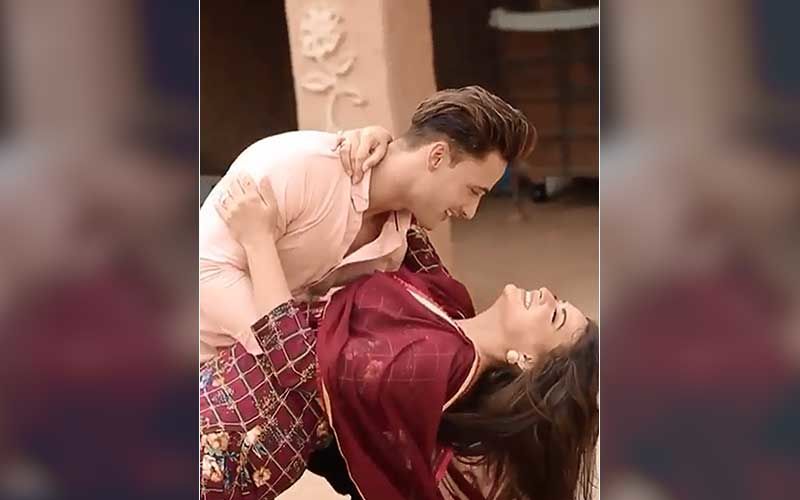 Khyaal Rakhya Kar Teaser: Asim Riaz And Himanshi Khurana’s Romantic Dance Will Leave You Wanting For More – Video