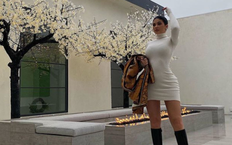 Kylie Jenner Slips Into A Knitted Beige Dress For Thanksgiving; Displays Her Hour-Glass Figure In Full Glory