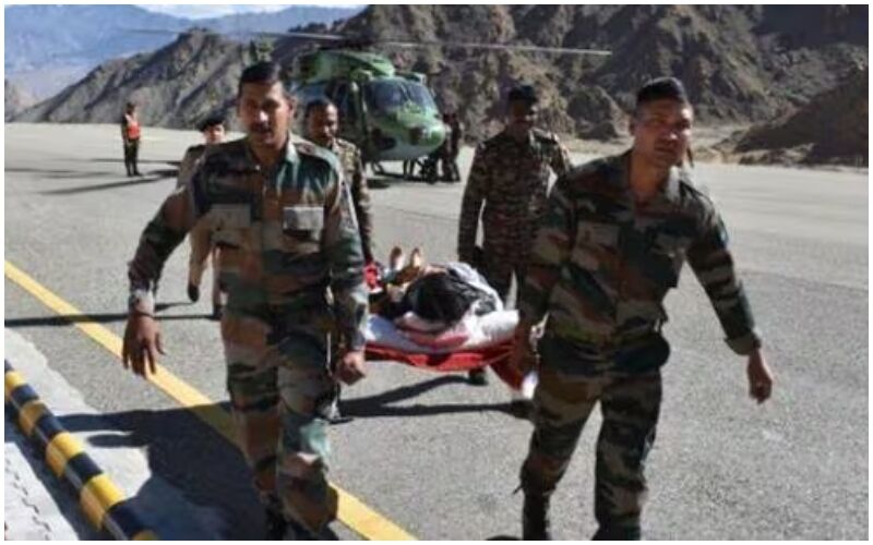 Ladakh Bus Accident: 7 Dead, 20 Injured After School Vehicle Falls Into Gorge Near Durbuk; Indian Army Begins Rescue Operation