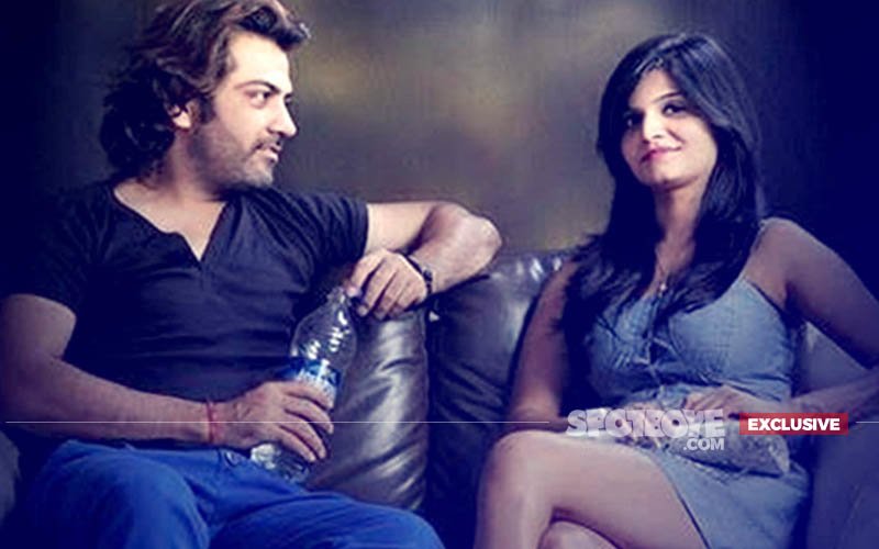 Ex-Bigg Boss 10 Contestant Manu Punjabi Is Getting Fond Of Someone - Should His Fiancé Be Worried?