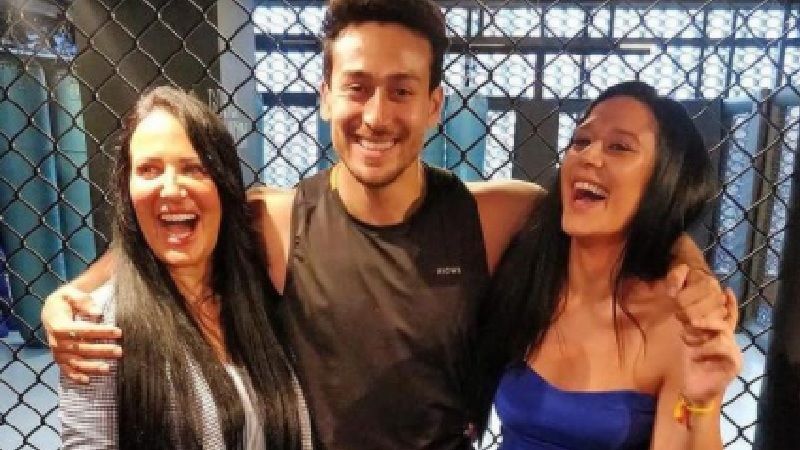 Tiger Shroff And Krishna Shroff's Mommy Ayesha Shroff Shares A Candid Pic Of The Siblings; Calls Them 'Goonda' And 'Goondi'