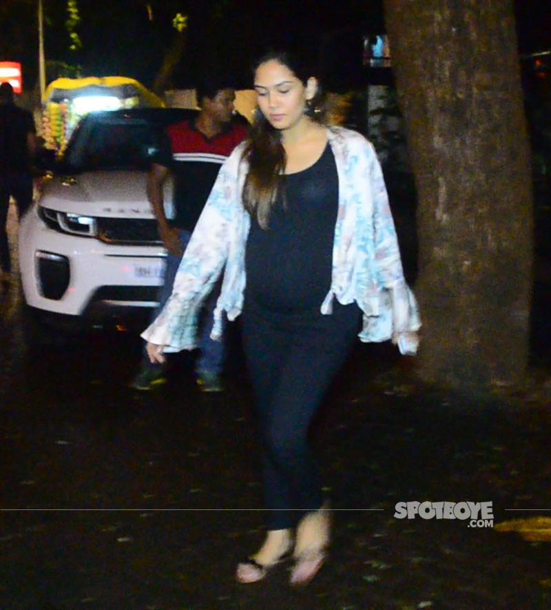 Mira Rajput Snapped Post Lunch