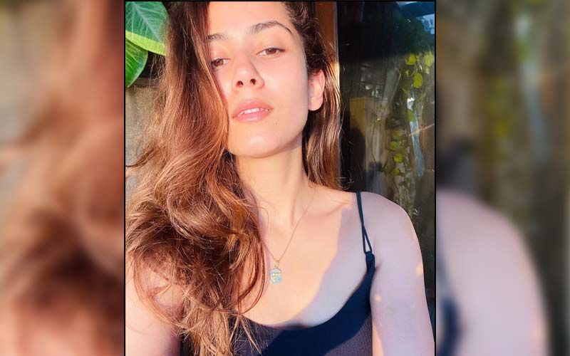 Mira Rajput's Latest Workout Video Will Give You Cues On How To Rock An Athleisure Look; Her Crazy Dance Moves Are Full Of Swag - WATCH