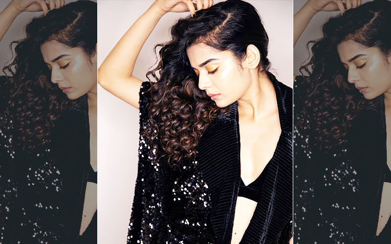 Mithila Palkar Looks Sensuous Dressed In A Shimmering Black Gown Flaunting Her Curves For The Filmfare Glamour And Style Awards Shoot