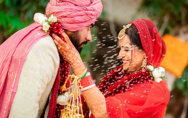 Newly Married Mona Singh Shares An Official Pic From Her Wedding; It Has Happiness Written All Over It