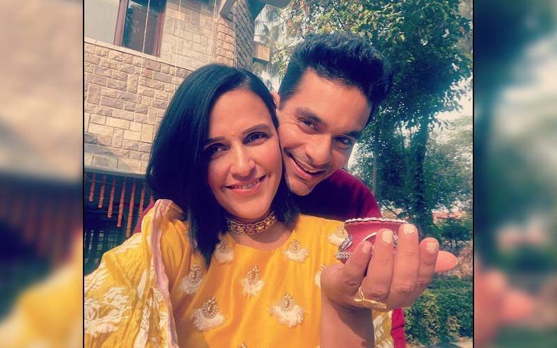 Neha Dhupia Shares Romantic Pics With Hubby Angad Bedi; Reveals That The 'Sleep Deprived New Parents' Have Forgotten 'How To Party' -PHOTOS INSIDE