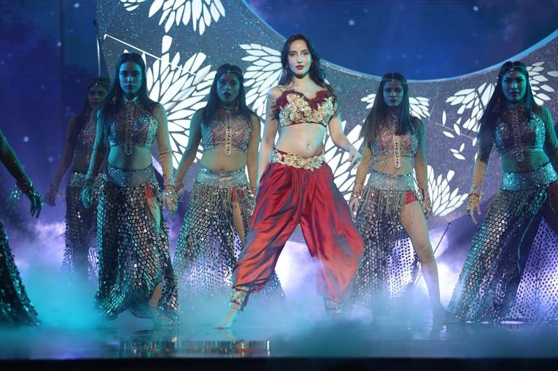 Nora Fatehi Looks Red Hot As She Shakes Her Belly On Dance Plus 4 Finale