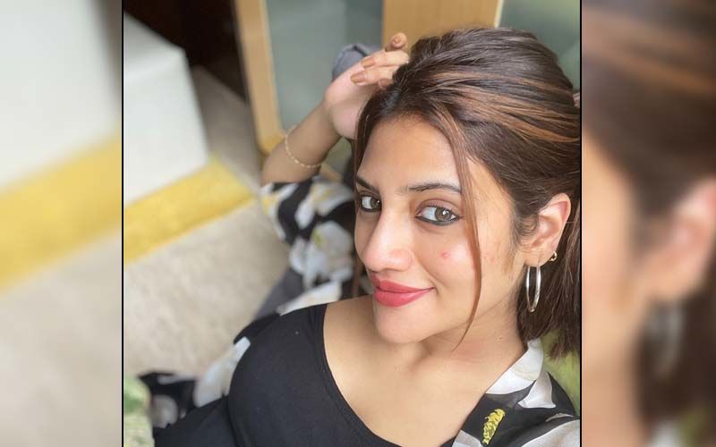 Bengali Actress And MP Nusrat Jahan Flaunts Her Baby Bump In THIS Viral Photo After Estranged Husband Claims The Baby Is Not His