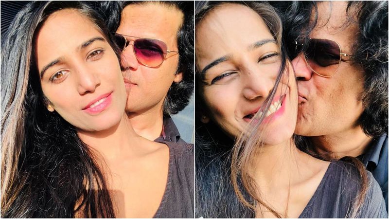 Poonam Pandey Gets Engaged To Longtime Boyfriend Sam Bombay; Flashes The Massive Diamond On Her Ring Finger - PIC