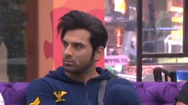 Bigg Boss 13: Paras Chhabra Punished As He Refuses To Go To Jail, Asked To Clean Dirty Shoes