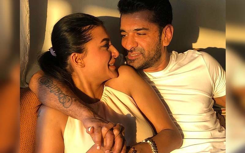 Eijaz Khan and Pavitra Punia Are Inseparable, Lovebirds’ PDA At An Event Makes Social Media Shy-WATCH VIDEO