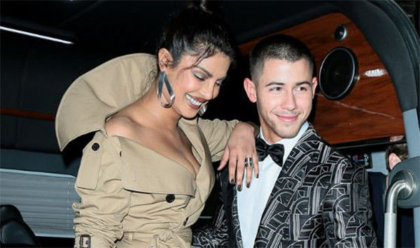 Priyanka Left A Cute Comment On Nick Jonas’ Insta Post & The Internet Can’t Keep Calm