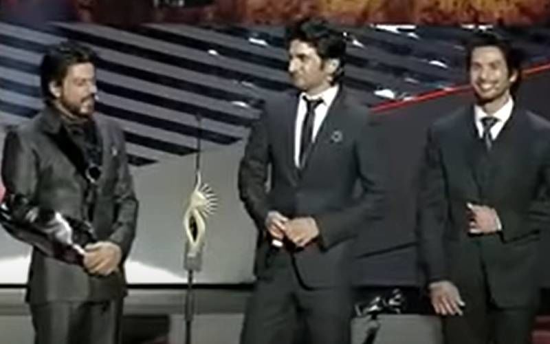 When Shah Rukh Khan And Shahid Kapoor Summoned Sushant Singh Rajput On Stage And Made An Awkward Dance Demand - VIDEO
