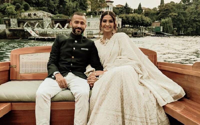 Amidst All The Trolling, Sonam Kapoor Makes An Appreciation Post For Husband Anand Ahuja Thanking Him For Some 'Extra Love'