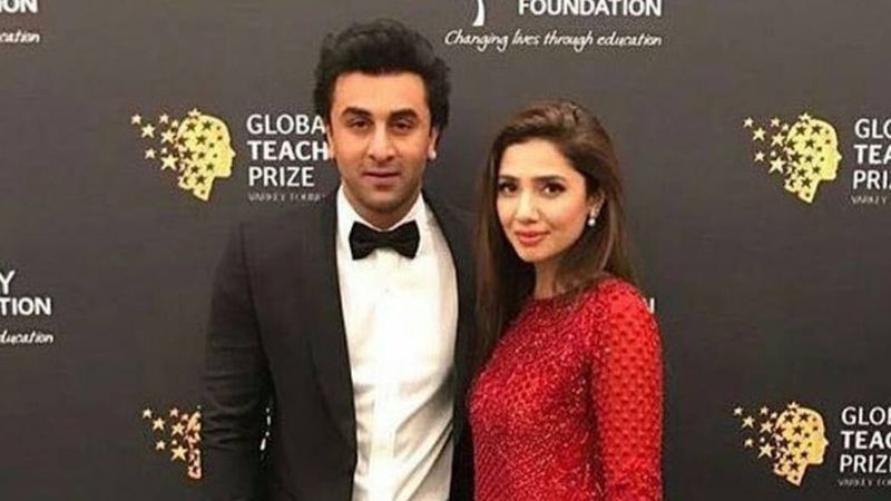 When Ranbir Kapoor And Mahira Khan Puffed A Cigarette Together And Took The Internet By Storm – TB Pics