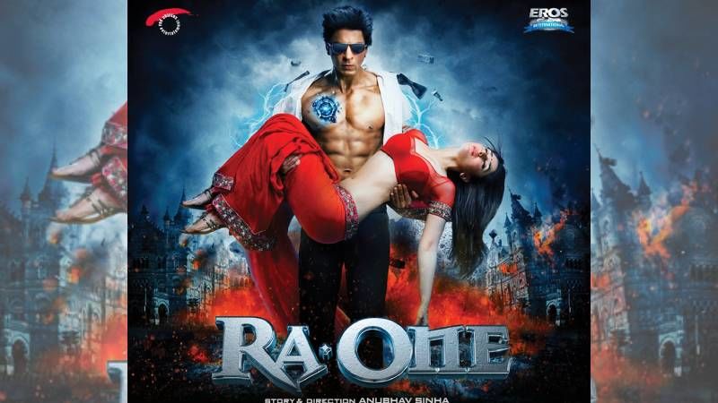 Blooper Alert: Did You Witness Kareena Kapoor Immersing Shah Rukh Khan's Character's Ashes In River Despite Being Given A Burial In Ra One?