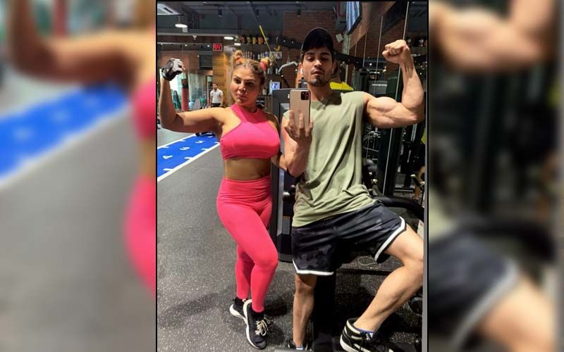 Bigg Boss 14's Rakhi Sawant Stuns In Pink Gymwear As She Flaunts Her Biceps; Check Out Her Gym Pic