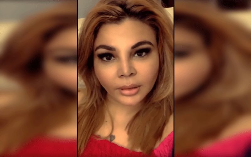 Rakhi Sawant Entertains Audience In Goa With Her Singing Skills; Hilariously Plugs Bigg Boss 14 While Crooning 'Pardesiya' - WATCH