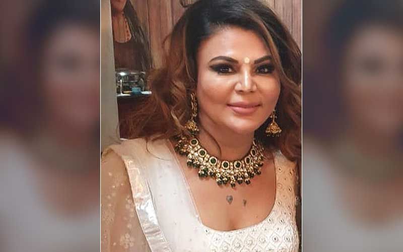 Rakhi Sawant Enjoys Mumbai Rains As She Sings And Dances To 'Tip Tip Barsa Paani', Fans Call Her 'Queen Of Entertainment' - WATCH