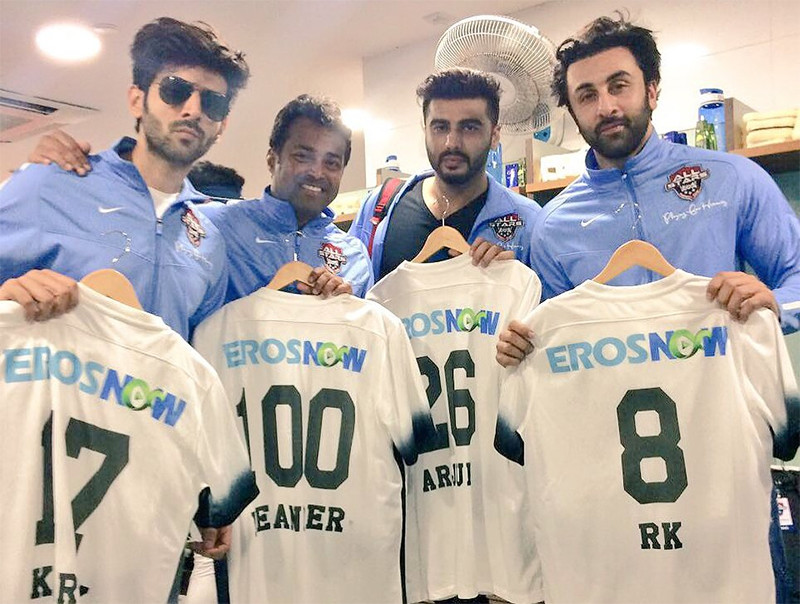 Ranbir Kapoor Flaunts His Jersey Number Along With Kartik Aaryan Leander Paes And Arjun Kapoor