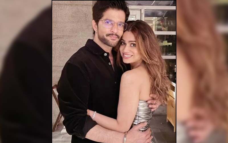 Lovebirds Raqesh Bapat And Shamita Shetty Twin In White As They Get Papped Outside A Jewellery Store Ahead Of Valentine's Day -VIDEO INSIDE