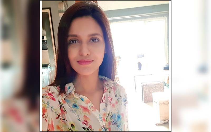 Filter Coffee Liquor Cha Actress Priyanka Sarkar Shares Her Garden Beauties On Instagram