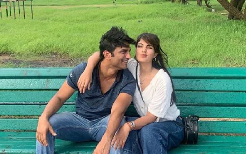 Sushant Singh Rajput Death: Rumoured GF Rhea Chakraborty Questioned Over Her Last Post; Fans Ask 'What Went Wrong'