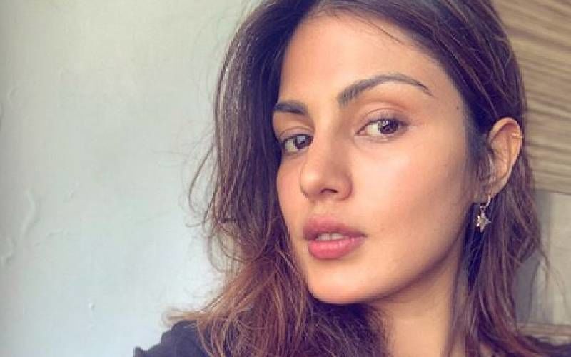 Rhea Chakraborty's Request To Postpone The Recording Of Her Statement Till Supreme Court's Next Hearing REJECTED By ED
