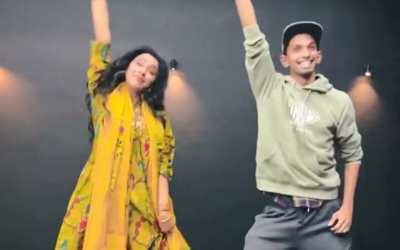 Rupali Ganguly WINS The Internet As She Takes up ‘Kacha Badam’ Challenge, MaAn Fans Say 'Ek Gaurav Sir Ke Saath Bhi Chahiye'–WATCH