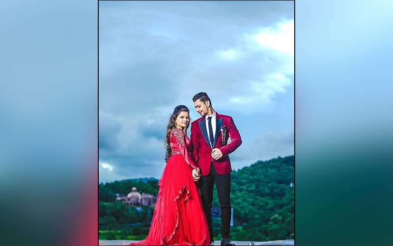 Young Marathi Singing Superstar Kartiki Gaikwad Finally Announced The Engagement With Beau Ronit Pise