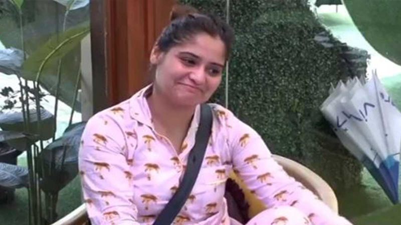 Bigg Boss 13: Arti Singh Is The Real Dost Of Shehnaaz Gill In The House- Watch Video