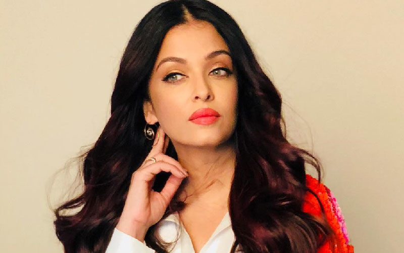 Happy Birthday Aishwarya Rai Bachchan: Lady's Most Fashionable Looks From Her Cannes' Splash Over The Years
