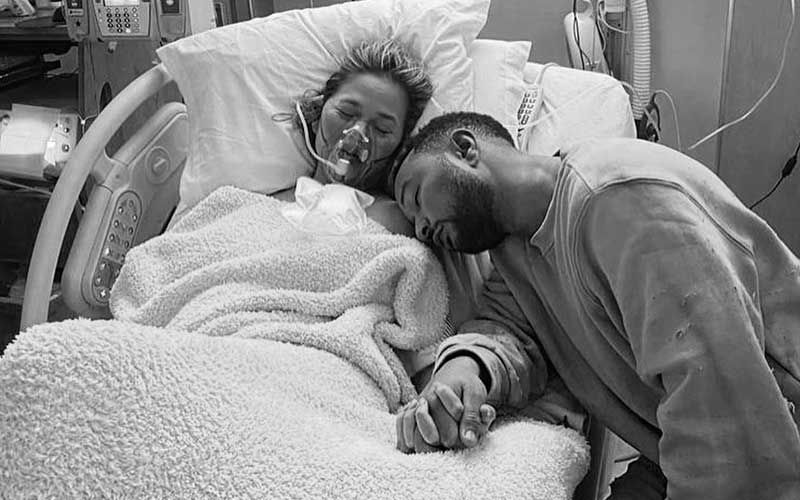 John Legend’s Wife Chrissy Teigen Pens Down A 8-Page Heartbreaking Note Describing Loss Of Her Baby Following Miscarriage; ‘Utter and Complete Sadness’