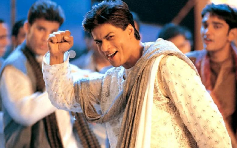 Shah Rukh Khan Birthday Special: Kuch Kuch Hota Hai To DDLJ, Badshah Khan's Iconic Looks That Changed The Fashion Trends In India