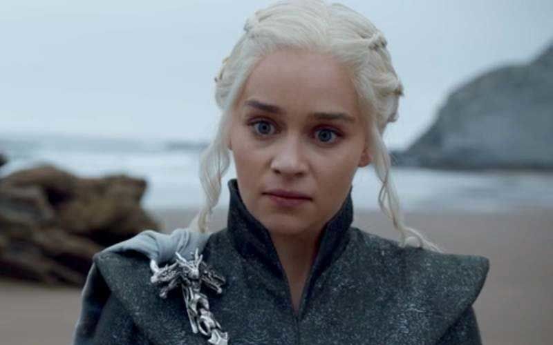 Game Of Thrones: Khaleesi Emilia Clarke Had ‘Issues’ With The Sexual Assault Scene; Author George RR Martin Criticizes Changes Made To The Original Plot