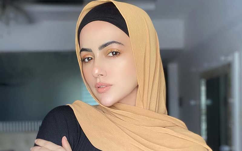 BREAKING: Bigg Boss 6 Fame Sana Khaan Quits Showbiz; Takes Religious Path Saying Will ‘Serve Humanity And Follow The Orders Of My Creator’