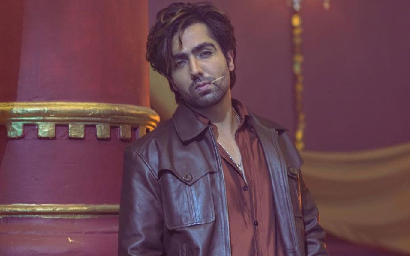 Titliaan: Harrdy Sandhu Shares BTS Video Of The Song
