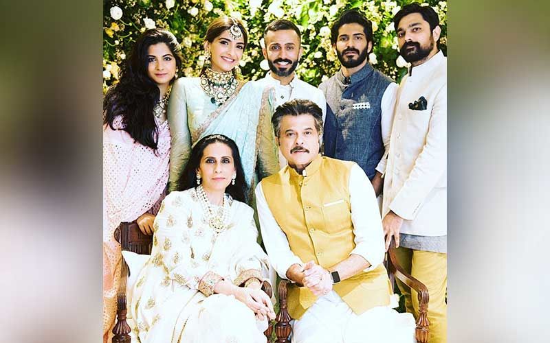 Diwali 2020: Sonam Kapoor Shares A Throwback Pic With Her Family As She Hopes To See Them Soon Together; Says ‘I Miss Them With All My Heart’