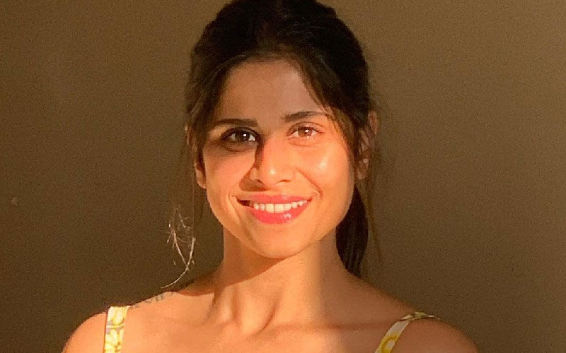 Sai Tamhankar Breaks The Couture Stereotypes With Her Gorgeous Saree Look