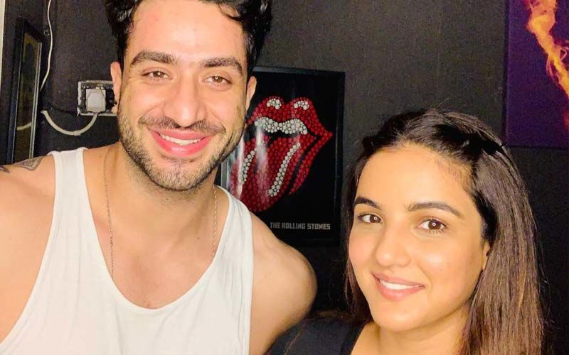 LEAKED- Bigg Boss 14 Contestants Jasmin Bhasin And Aly Goni Discuss Show Extension, Contract And Bad Ratings In An Audio Clip That Surfaced On Social Media