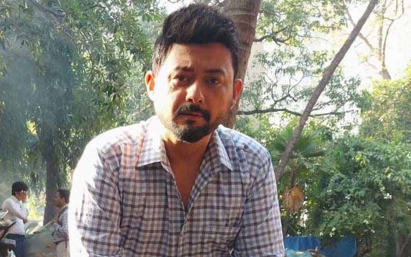 Swwapnil Joshi Sparks Color In The Winter Season With A Colorful Casual