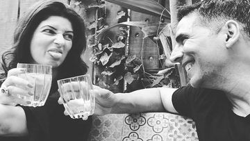 Twinkle Khanna Tries To Work On Her Book While Quarantined But Fails All Thanks To Akshay Kumar