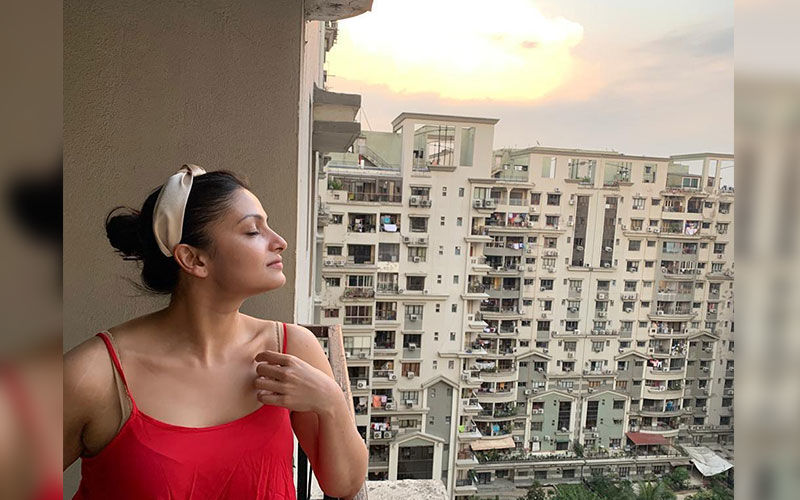 Actress Tanusree Chakraborty Enjoys Sunrise During Quarantine Days