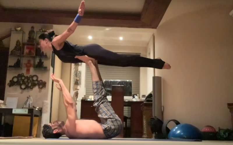 Sushmita Sen- Rohman Shawl Wow Us With Their Gravity-Defying Workout Video; Lady Explains The True Definition Of 'Rohmance'-WATCH