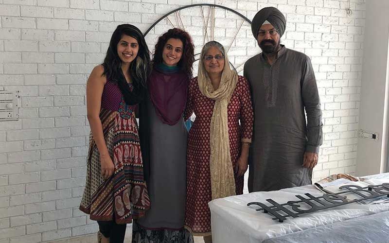 Taapsee Pannu Recalls Memories When Her Family Reunited To Perform A Paath At Her New Mumbai Home; Shares A Throwback Pic