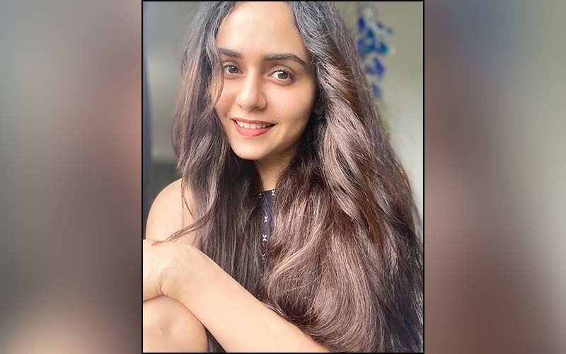 Amruta Khanvilkar's Glamorous New Reel Will Steal Your Hearts