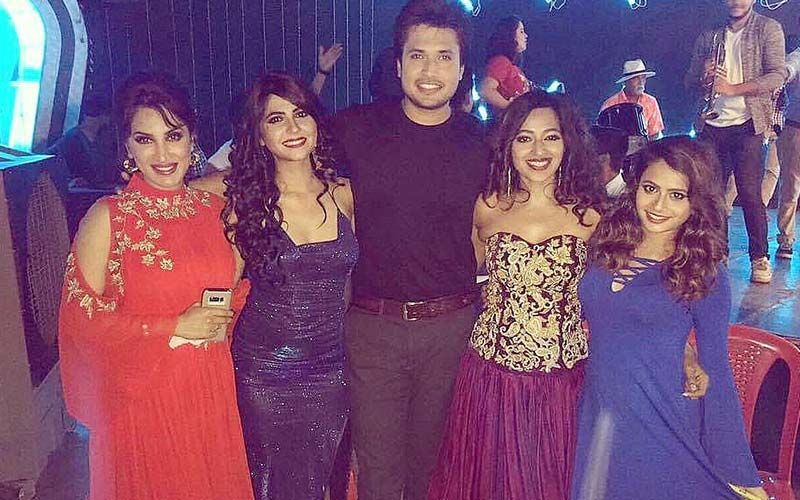 Dil Dosti Deewangi: Chirag Patil Shoots With Smita Gondkar, Veena Patil And Other Gorgeous Beauties