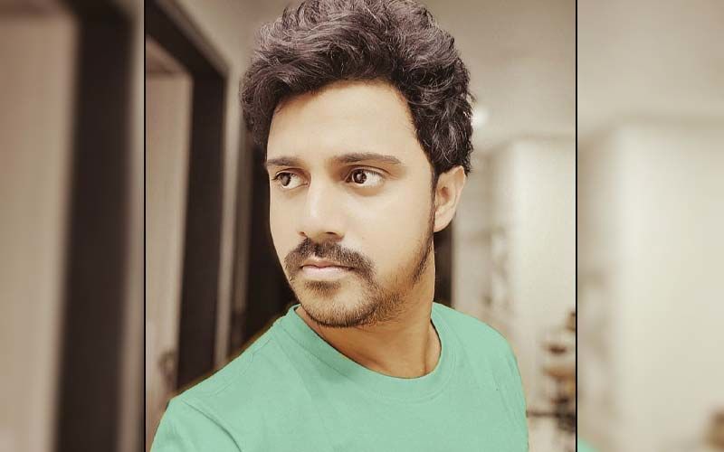 Virajas Kulkarni Shares Behind The Cam Moments Of His Team On Social Media