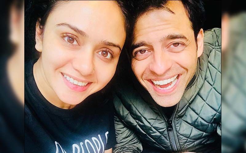 Amruta Khanvilkar Writes A Heartfelt Note For Husband Himanshu Malhotra On Their Wedding Anniversary